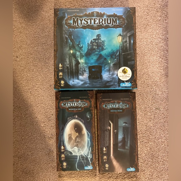 Mysterium Board Game with expansion packs: Secrets & Lies, Hidden Signs - Picture 2 of 3